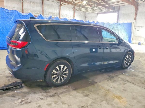 2022 CHRYSLER PACIFICA