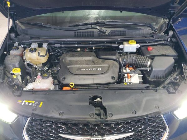 2022 CHRYSLER PACIFICA