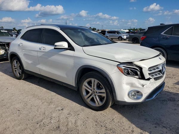 2019 MERCEDES-BENZ GLA GLA250