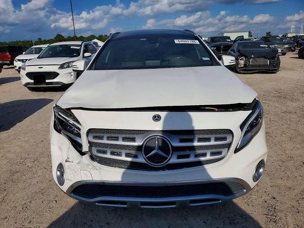 2019 MERCEDES-BENZ GLA GLA250