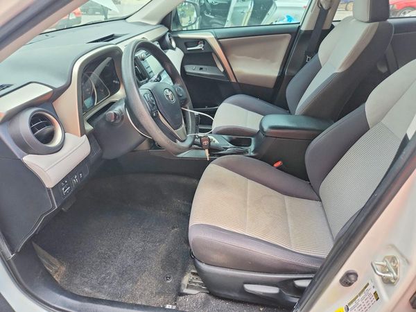 2015 TOYOTA RAV4 XLE (M Grade)