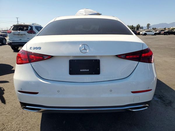 2024 MERCEDES-BENZ C C300