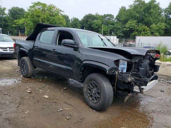 2016 TOYOTA TACOMA