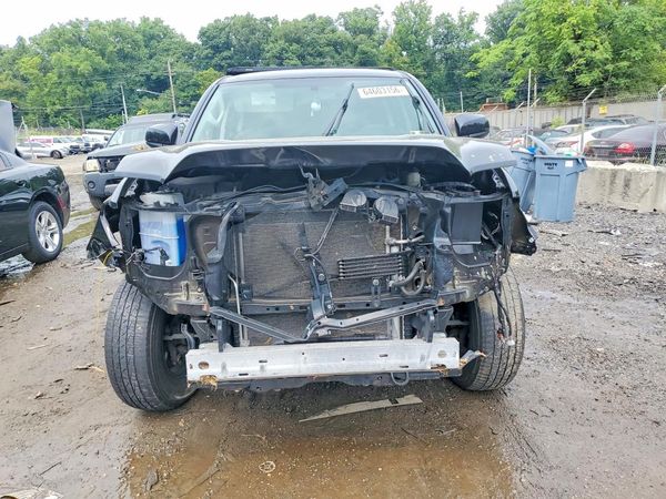 2016 TOYOTA TACOMA