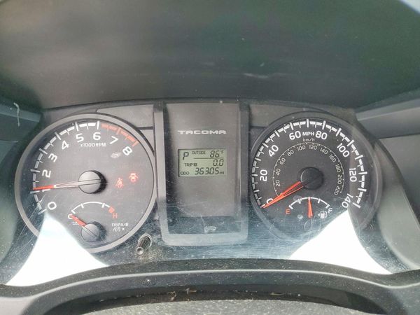 2016 TOYOTA TACOMA