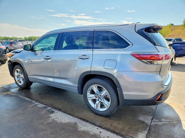 2016 TOYOTA HIGHLANDER Base/Hybrid