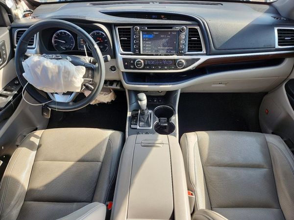 2016 TOYOTA HIGHLANDER Base/Hybrid