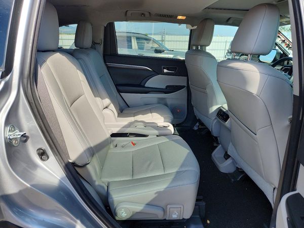 2016 TOYOTA HIGHLANDER Base/Hybrid