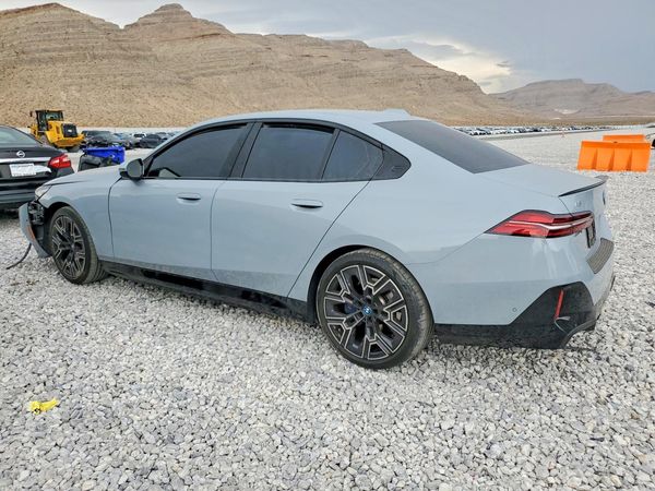 2025 BMW I5 eDrive40 — DSRA