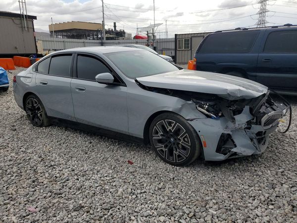 2025 BMW I5 eDrive40 — Passenger 3/4