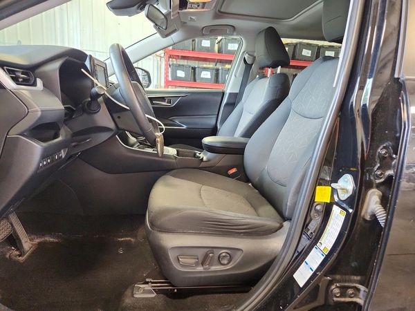 2019 TOYOTA RAV4 XLE / XLE Premium 4WD