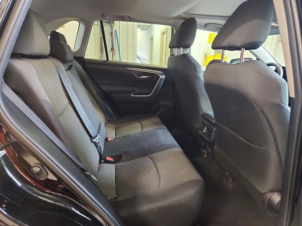 2019 TOYOTA RAV4 XLE / XLE Premium 4WD