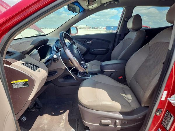2015 HYUNDAI TUCSON GLS (Middle)