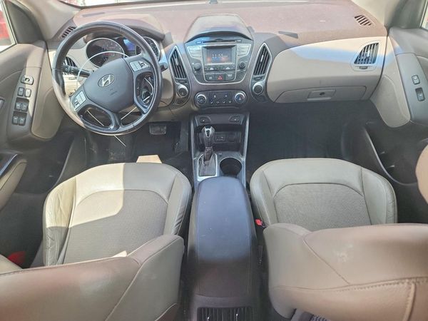 2015 HYUNDAI TUCSON GLS (Middle)
