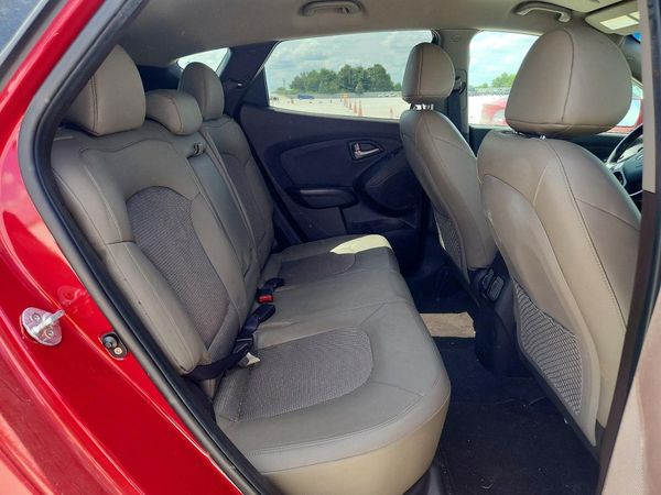 2015 HYUNDAI TUCSON GLS (Middle)