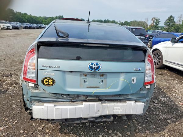 2014 TOYOTA PRIUS