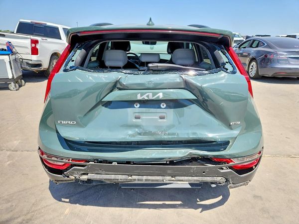 2023 KIA NIRO
