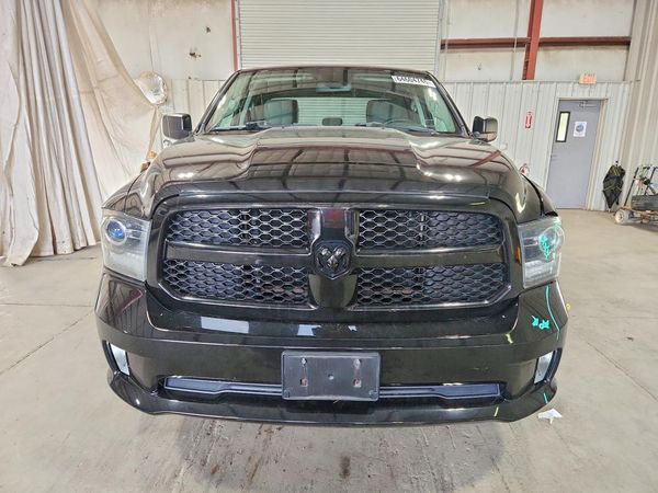2014 RAM 1500 ST