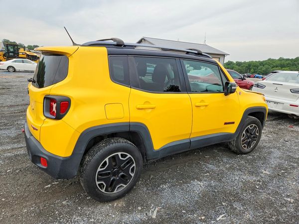 2015 JEEP RENEGADE TRAILHAWK 4X4