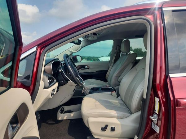 2017 CHRYSLER PACIFICA Touring L Plus