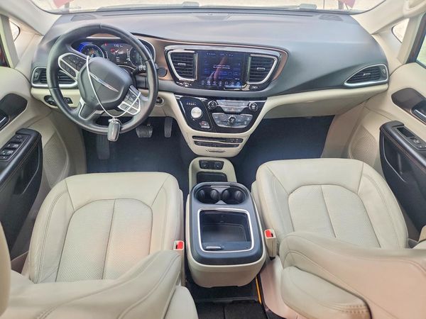 2017 CHRYSLER PACIFICA Touring L Plus