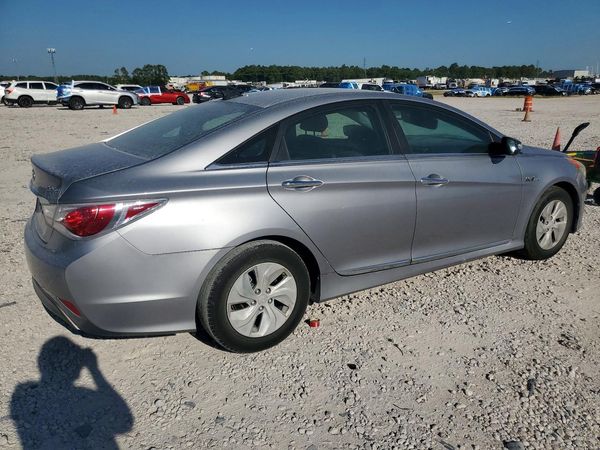 2014 HYUNDAI SONATA