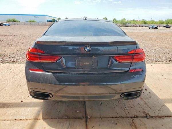 2017 BMW 740