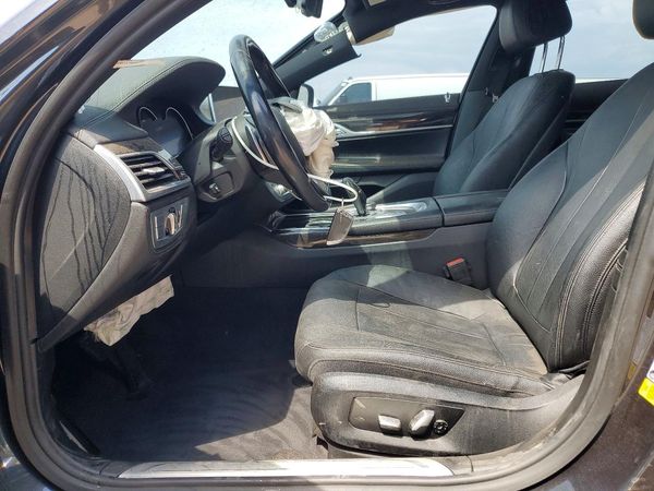 2017 BMW 740