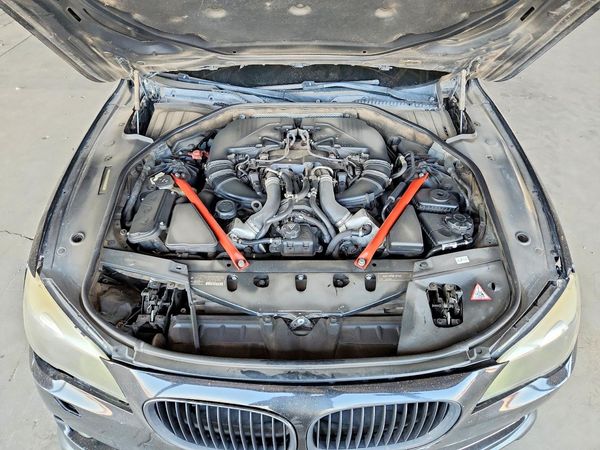 2012 BMW 750 750Li/Alpina B7