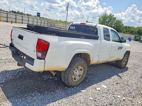 2019 TOYOTA TACOMA SR5