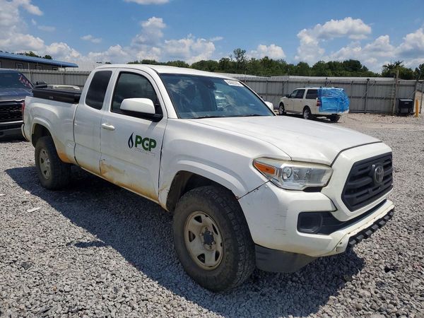 2019 TOYOTA TACOMA SR5