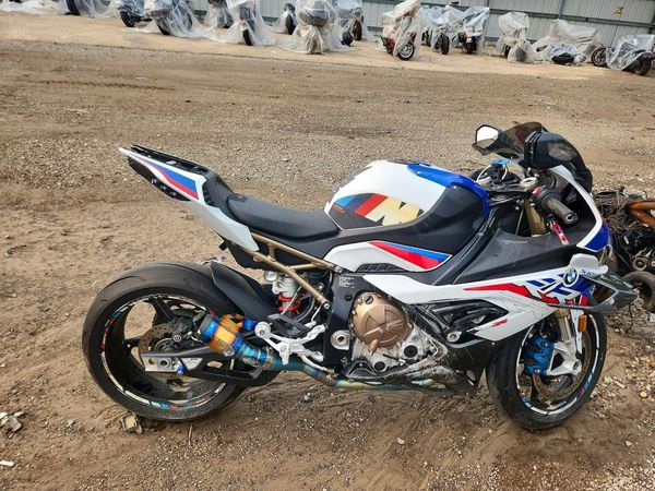 2022 BMW S
