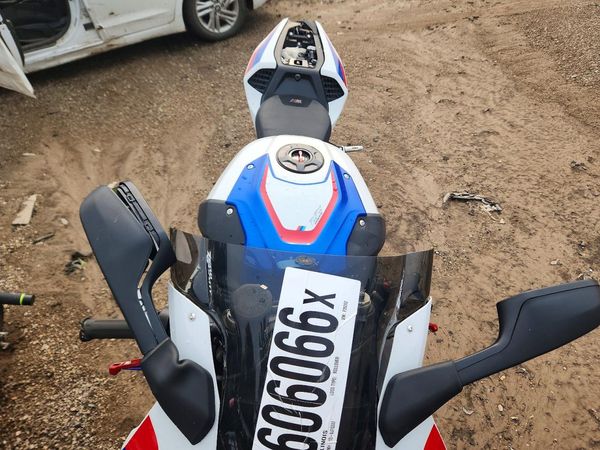 2022 BMW S