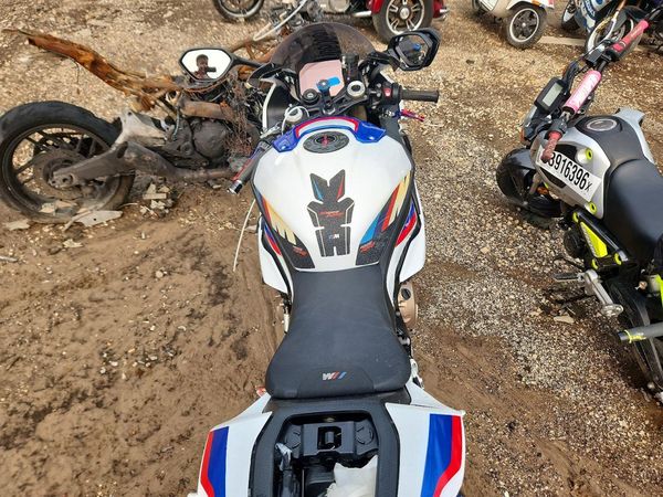2022 BMW S