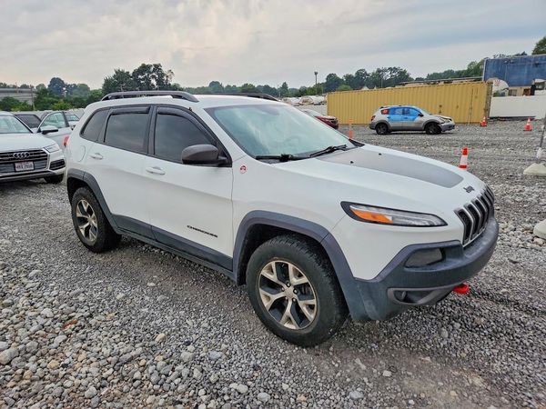 2015 JEEP CHEROKEE TRAILHAWK 4X4