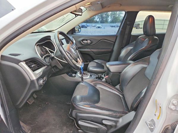 2015 JEEP CHEROKEE TRAILHAWK 4X4