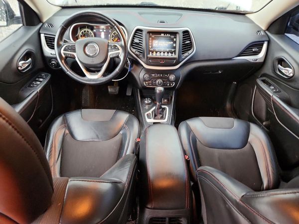 2015 JEEP CHEROKEE TRAILHAWK 4X4