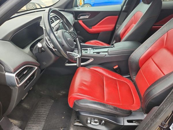 2018 JAGUAR F-PACE R Sport
