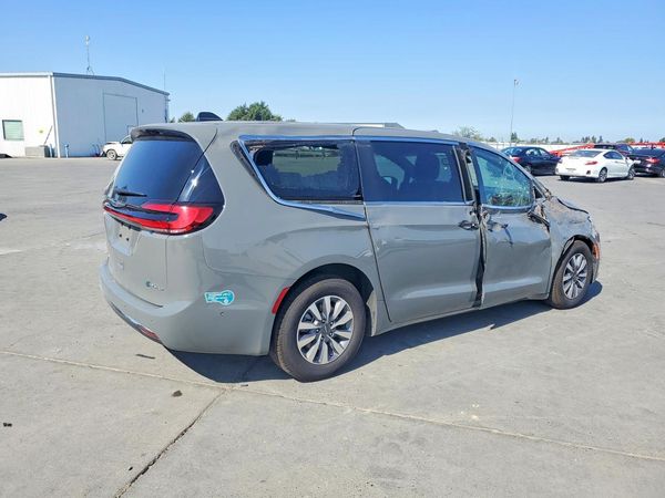 2025 CHRYSLER PACIFICA