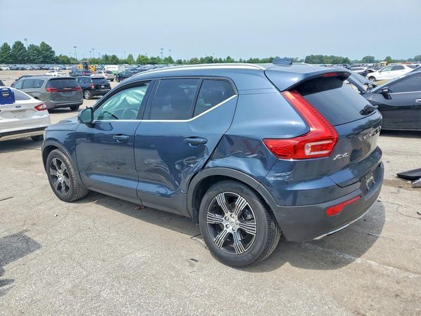 2020 VOLVO XC40 Inscription