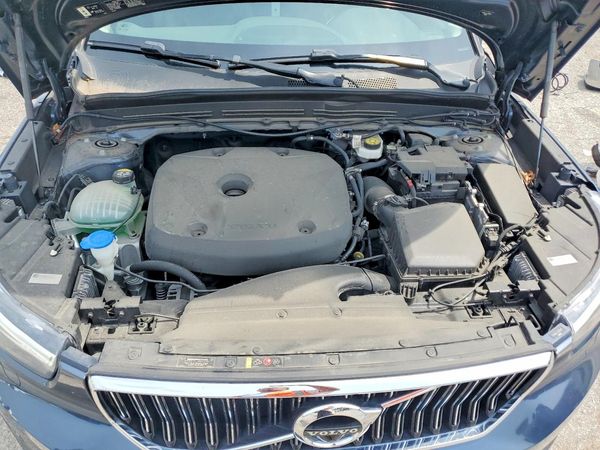 2020 VOLVO XC40 Inscription