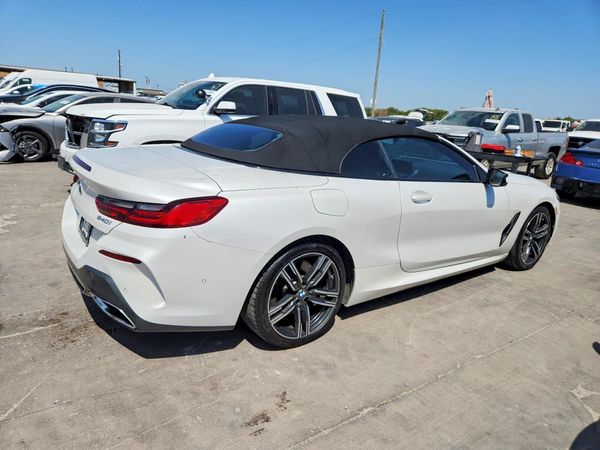 2022 BMW 840I