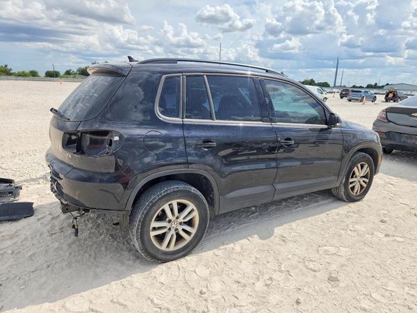 2017 VOLKSWAGEN TIGUAN S, Limited