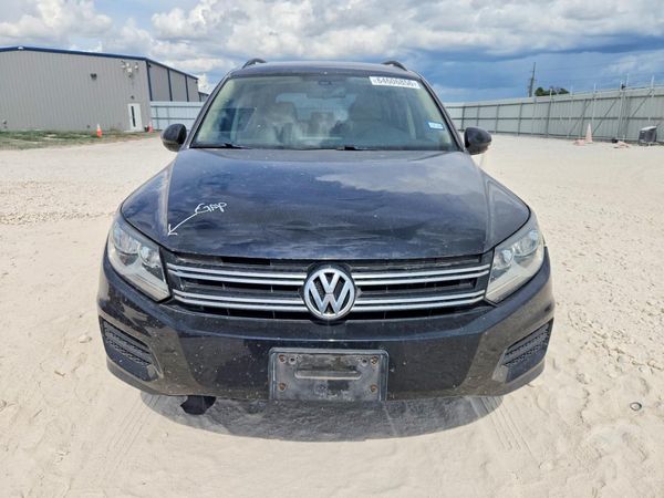 2017 VOLKSWAGEN TIGUAN S, Limited