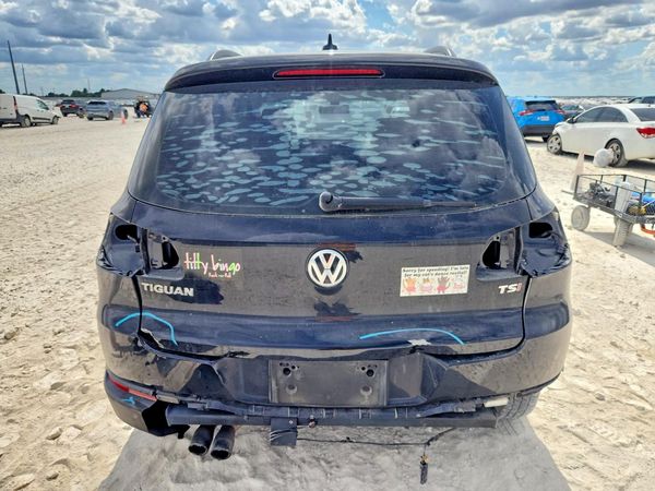 2017 VOLKSWAGEN TIGUAN S, Limited