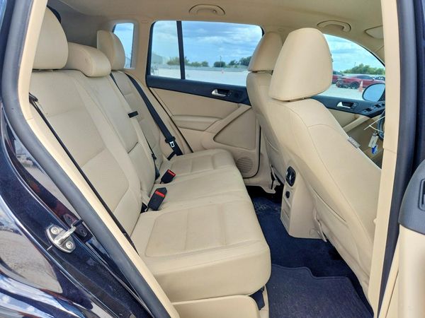 2017 VOLKSWAGEN TIGUAN S, Limited