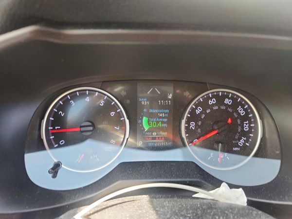 2019 TOYOTA RAV4 LE