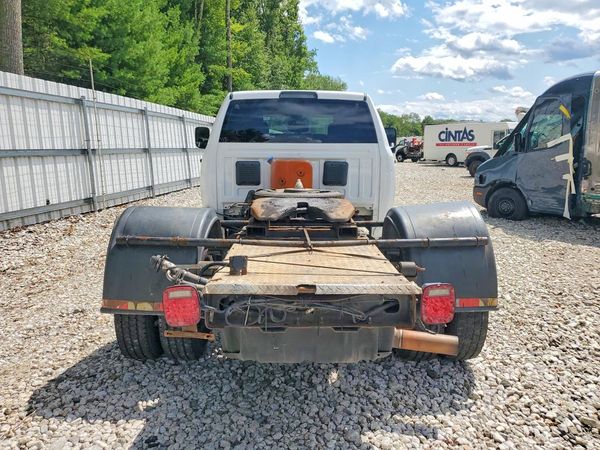 2018 RAM 3500 CREW CAB CHASSIS 4X4