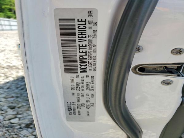 2018 RAM 3500 CREW CAB CHASSIS 4X4