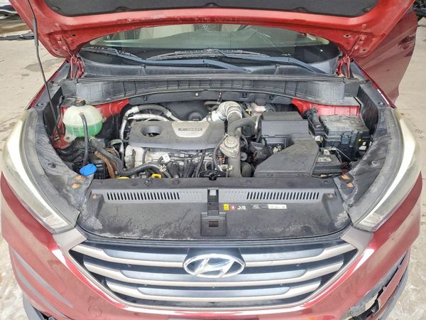 2016 HYUNDAI TUCSON